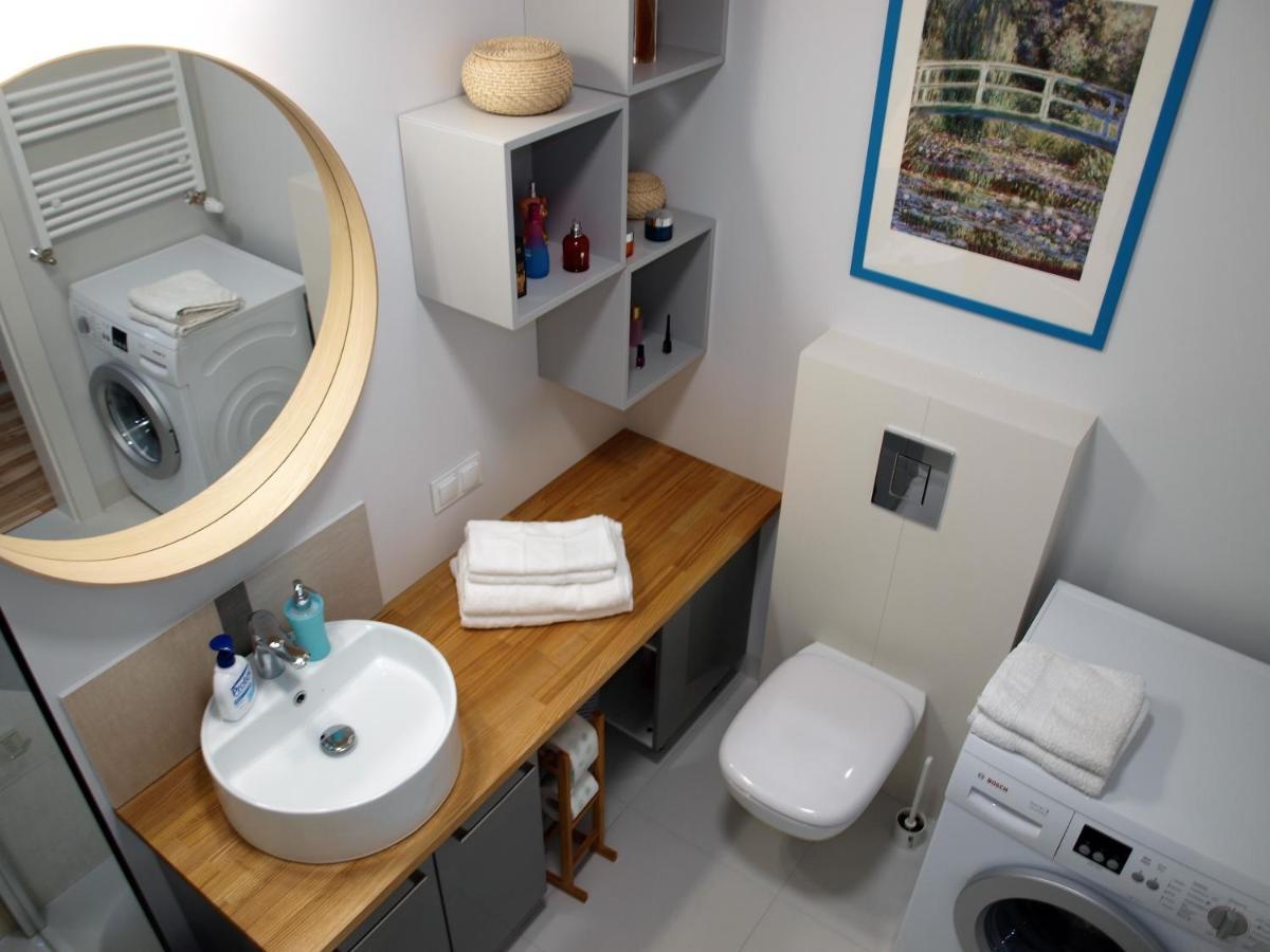 Apartament Metro Kowienska Варшава Екстериор снимка